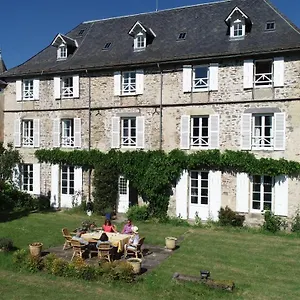 Chateau De - Caveau De Sabrage Bed and breakfast
