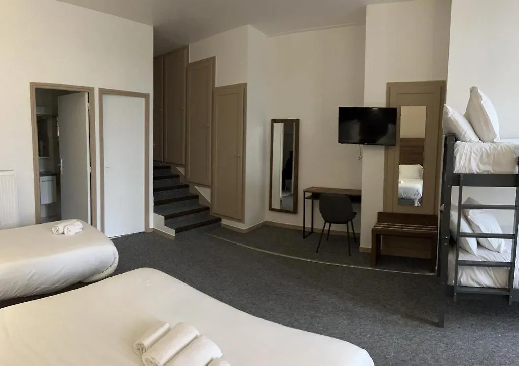 Hotel Moderne Vichy 2*,  Francia